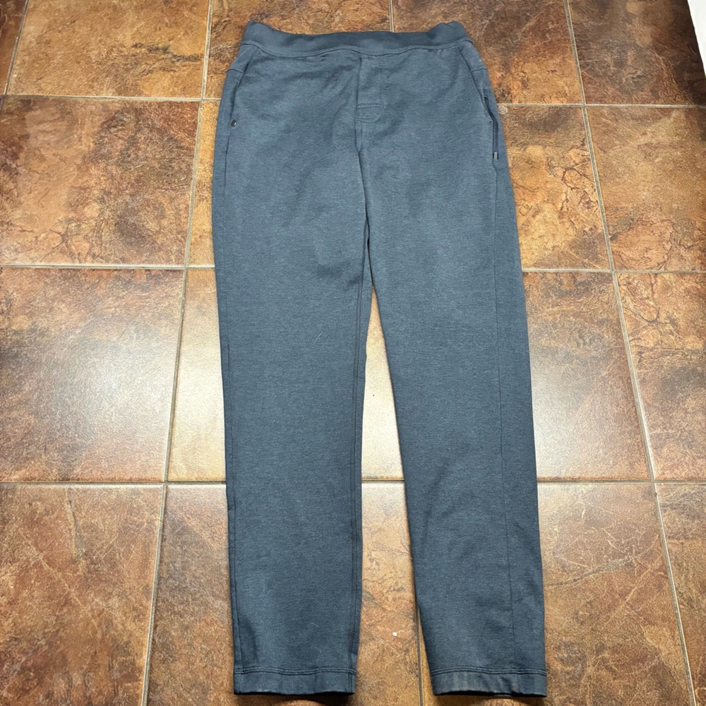 Vuori Men's  Gray Jogger Sweatpants